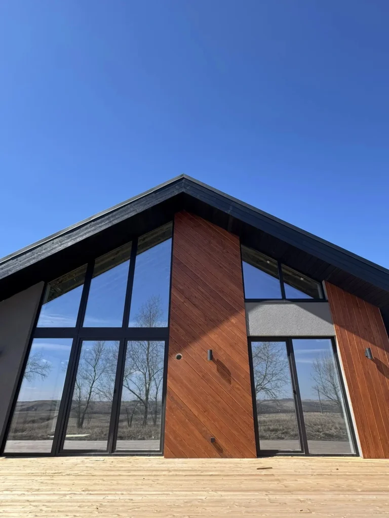 Остекление домов ИЖС в поселке Дрокино профилем VEKA Softline 70 — фото 2