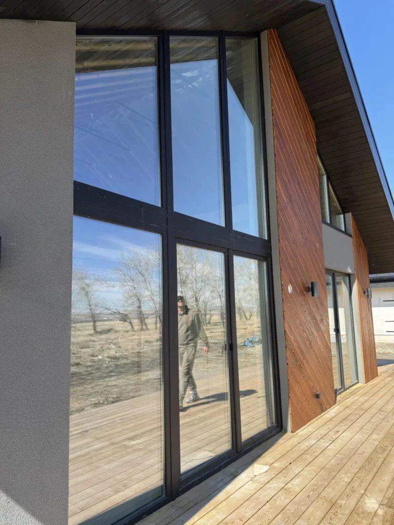 Остекление домов ИЖС в поселке Дрокино профилем VEKA Softline 70 — фото 4