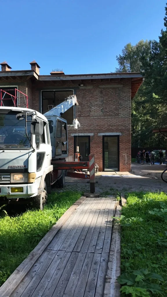 Остекление дома для круглогодичного проживания в поселке Минино теплым алюминием ALUTECH — фото 14